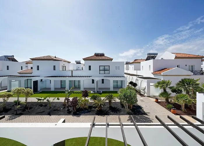 Broncemar Beach Suites